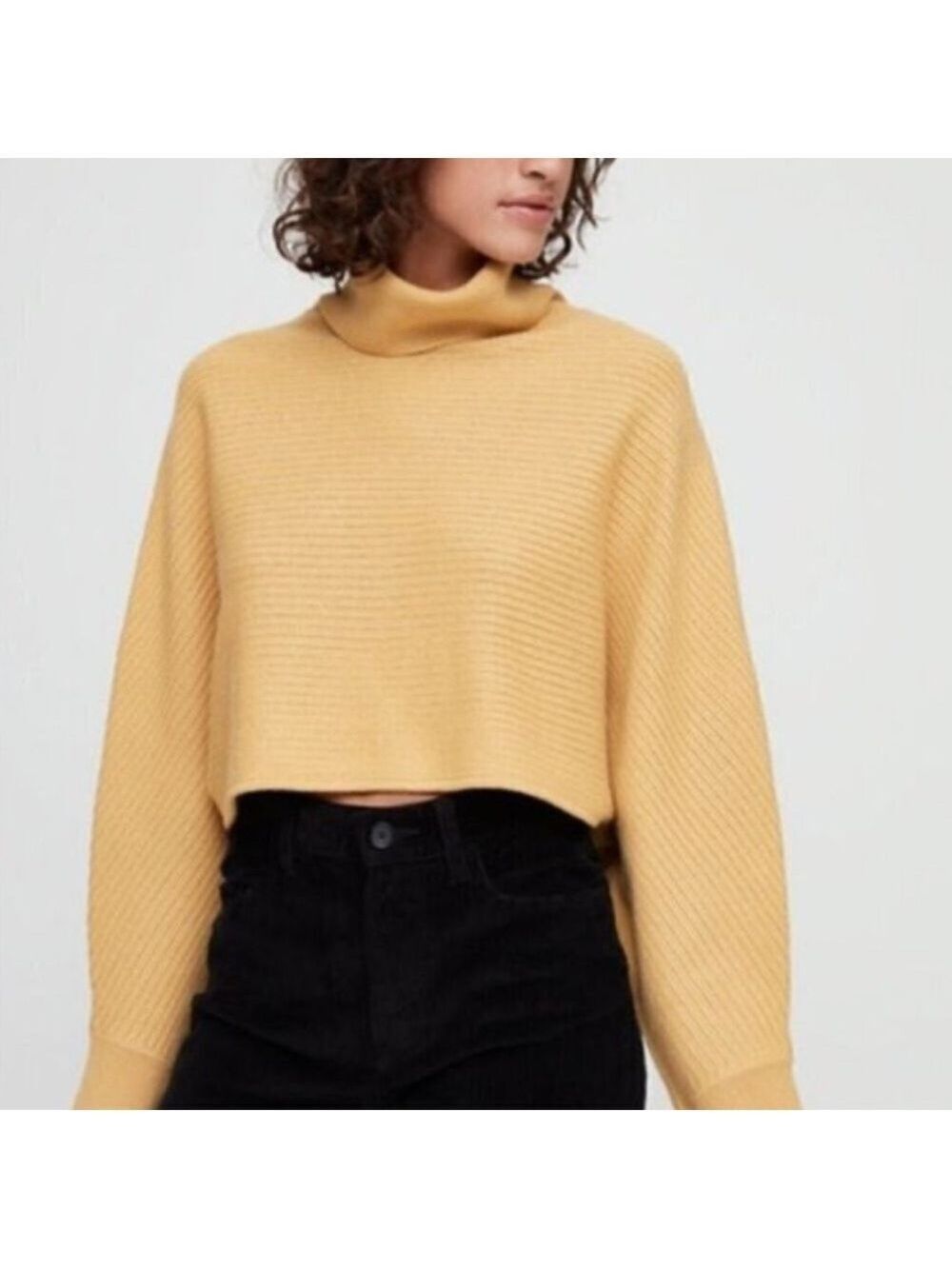 Aritzia Wilfred Free Naomi Merino Wool Crop Turtleneck Sweater in Yellow Sz XS